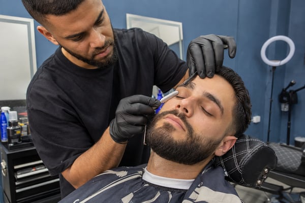 Perfilado de Cejas